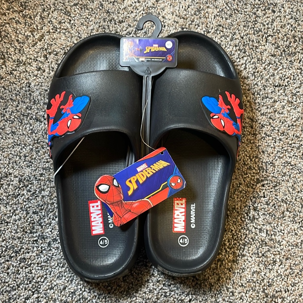 NWT Youth Marvel Spiderman Sandals
